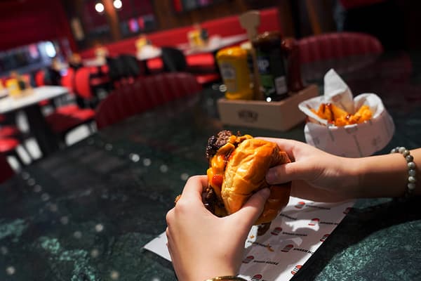 Smash burger ve patates