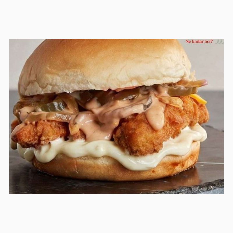 برجر Crispy Chicken من Smash House