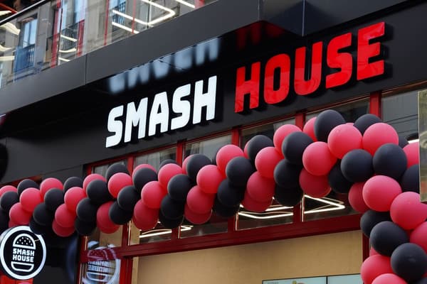Smash House Sirkeci tabelası